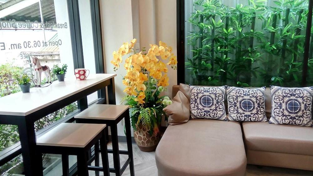 Mont Place Donmuang Bangkok Bagian luar foto
