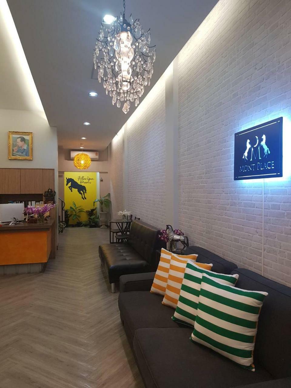 Mont Place Donmuang Bangkok Bagian luar foto